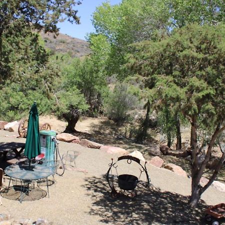 Creekside Lodge And Cabins Mayer 外观 照片