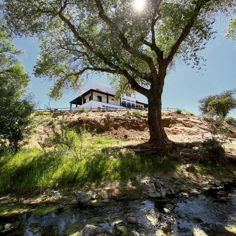 Creekside Lodge And Cabins Mayer 外观 照片